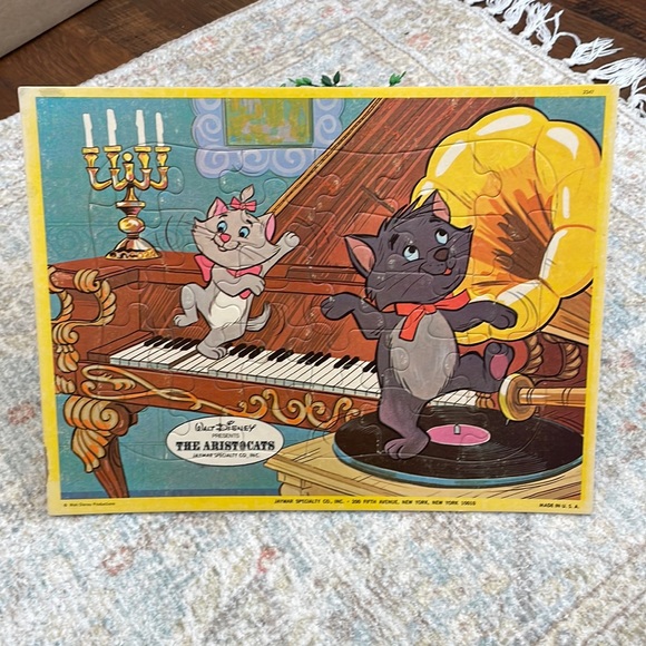 Vintage Disney puzzle - Picture 1 of 9